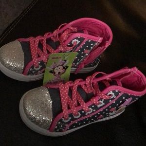 Minnie Mouse- girls shoes (never worn)